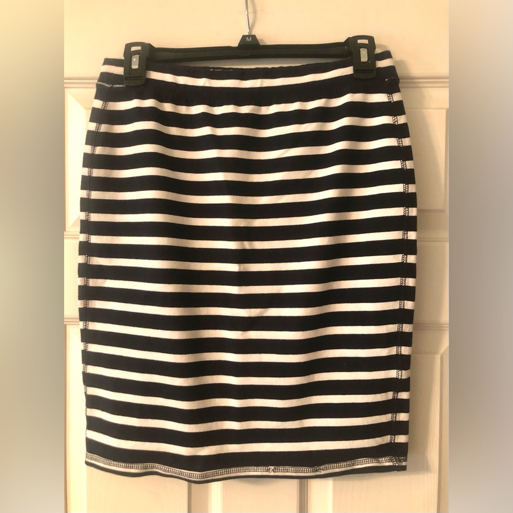 Old Navy,  Navy & White Striped Skirt